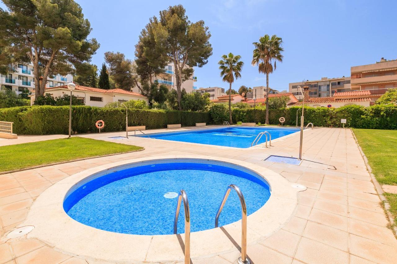 Uhc Aqua Family Complex Appartement Salou Buitenkant foto